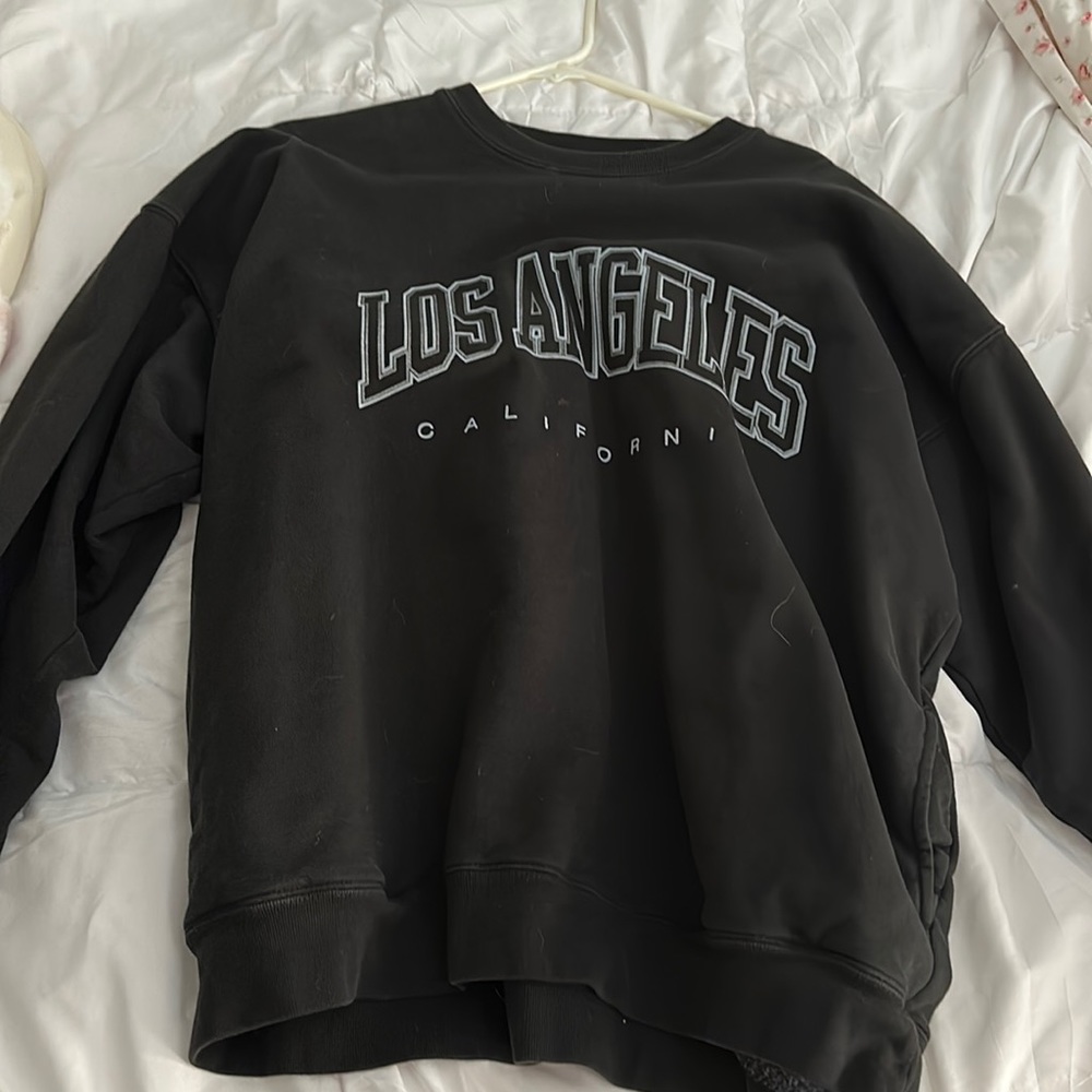 Black brandy sweatshirt
